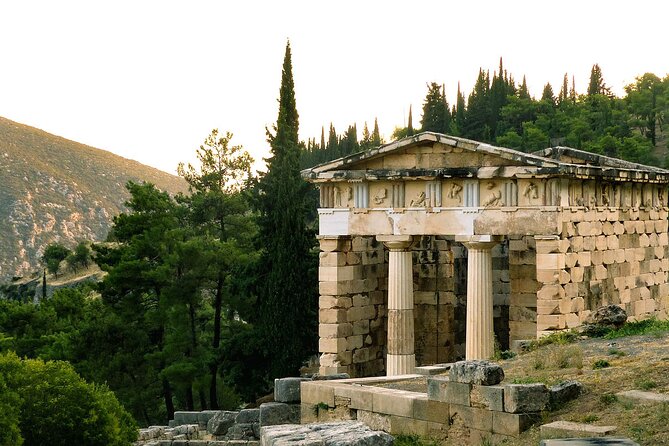 BEST PRIVATE TOUR TO DELPHI: Delphi Arachova Hosios Monastary - Who should book this private Delphi tour