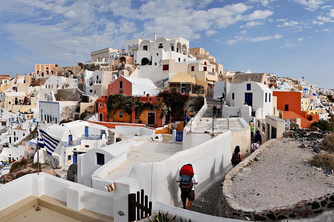 Blue Dome and Oia Sunset Small Group Transfer - Pickup details you should confirm before departure