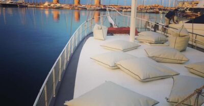 Boat Trip to Anthony Quinn's Bay (Food & Drinks Included) - Starting at Mandraki Harbor around 9:10 a.m.