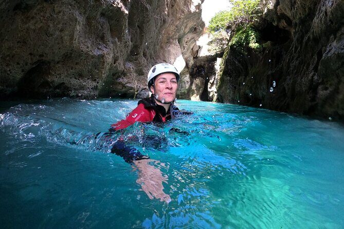 Canyoning in the water - Kourtaliotiko Gorge - Photos included: why it’s worth it even if you hate selfies
