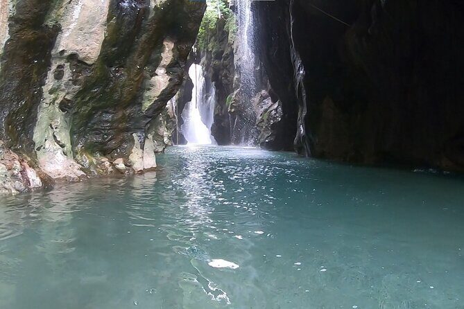 Canyoning in the water - Kourtaliotiko Gorge - The canyoning action: rappels, waterfall time, and jump choices