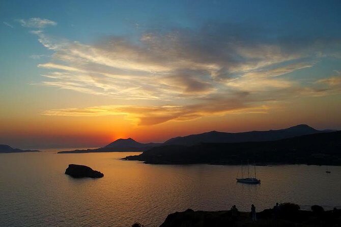 Cape Sounio Private Tour From Athens with Greek Traditional Food - Your driver role: great context, but you still explore the ruins