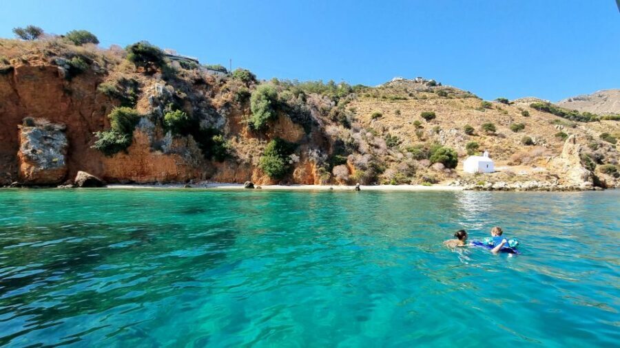 Chania: Boat Rental Almyrida - Meeting point in Almyrida: keeping check-in easy