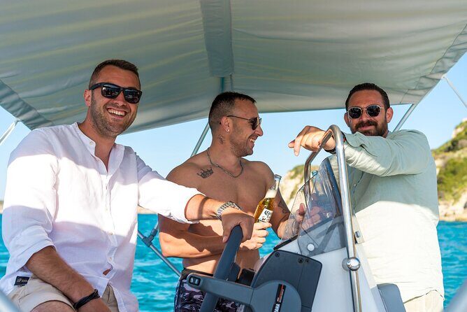 Chania: Boat Rental Almyrida - The Boat Setup: Cooler, USB Socket, Speakers, and Snorkel Gear