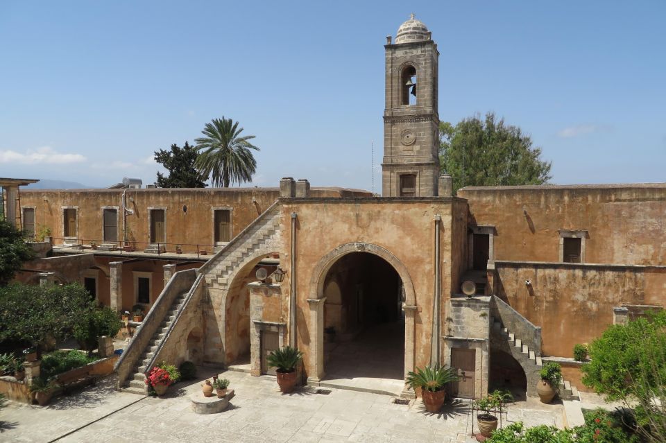 Chania Highlights:Venizelos, Stavros, Agia Triada & Marathi - The private minivan and the guide