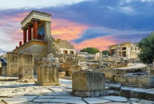 Chania - Knossos Palace Guided Tour - Knossos Palace: Where Minoan Rooms Meet Big Legends