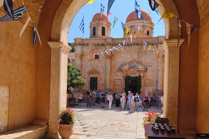 Chania: Old Town, Public Market, Hill of Prophet Elias, Agia Triada - Old Chania Market walk: where you can actually shop like a local
