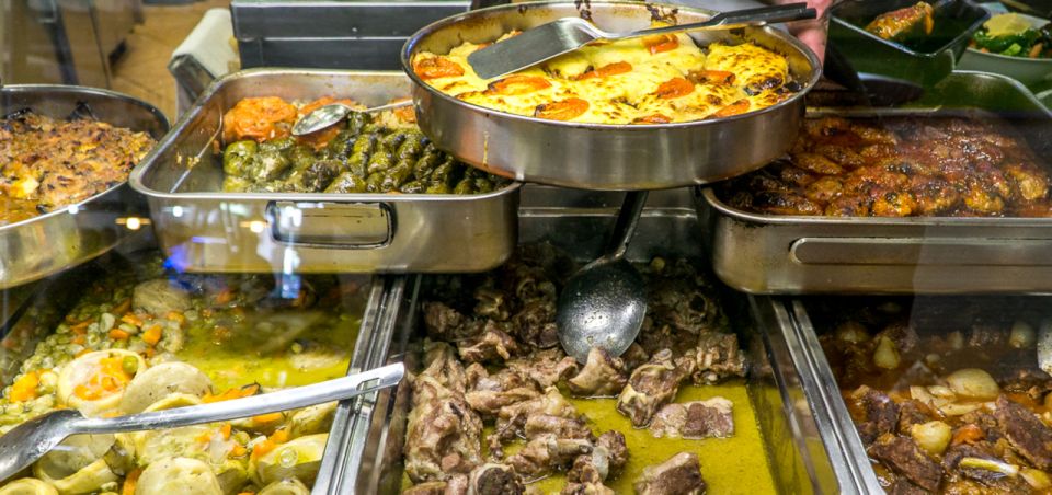 Chania: Private Guided Food and Wine Walking Tour with Lunch - From Daratsos to the Old Town