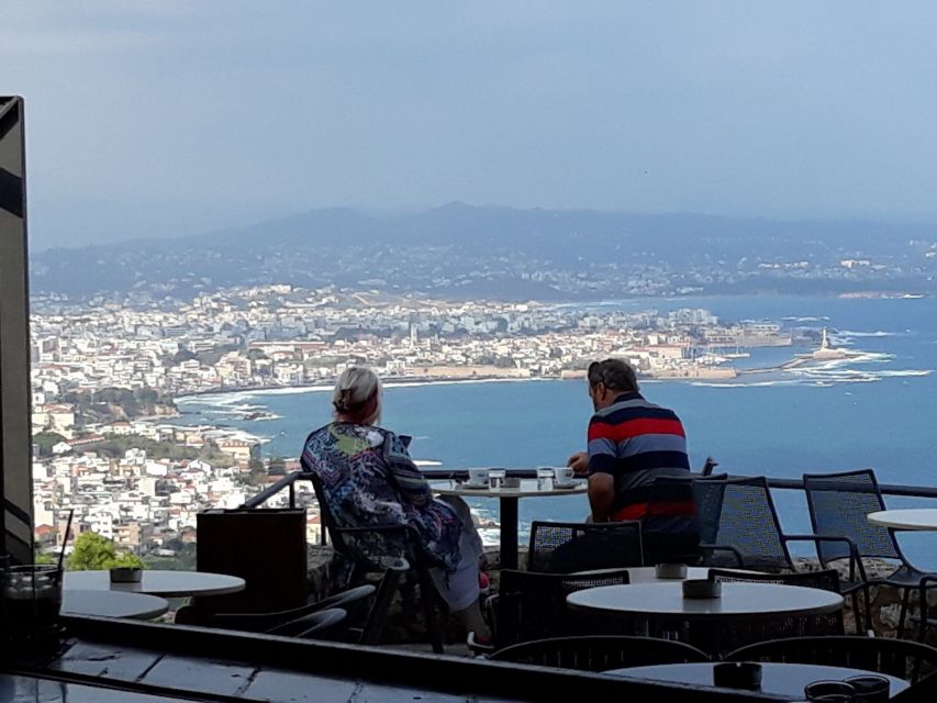 Chania: Private Guided Food and Wine Walking Tour with Lunch - One Hour to Browse and Shop