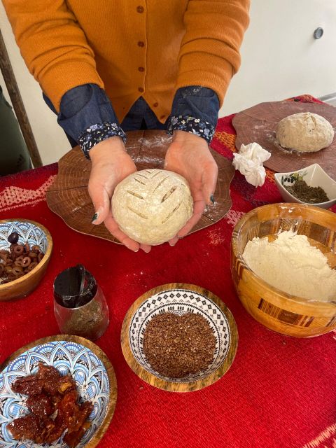 Chania Sourdough Bread Class - Olive Oil Tasting - What the hosts add to the experience