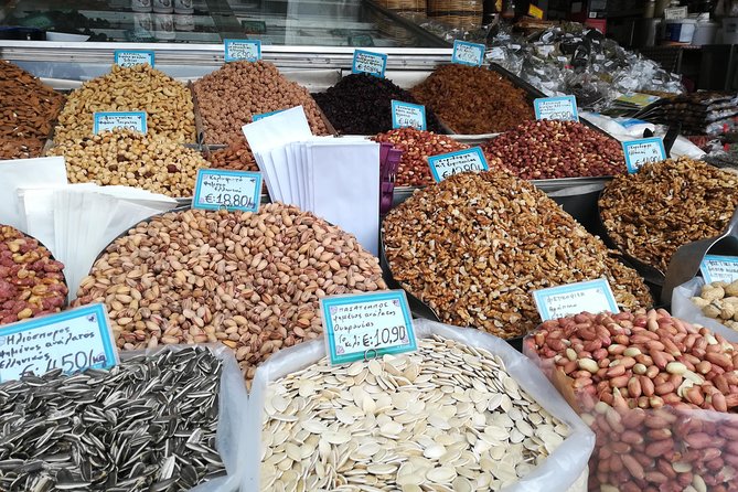 Christmas food and walking tour in Athens - Souvlaki brings the walk home