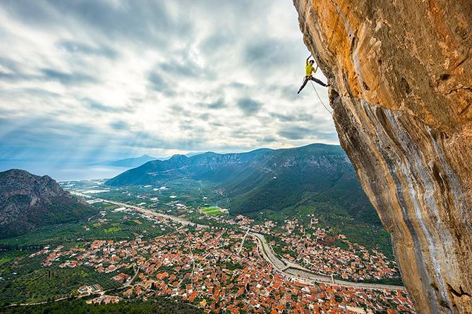 Climbing in Leonidio with instructor - Key points to know before climbing in Leonidio