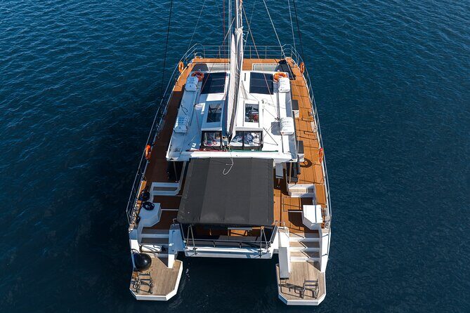 Comfort Max Catamaran Caldera Cruise with BBQ and Drinks - Why this catamaran cruise works in Santorini