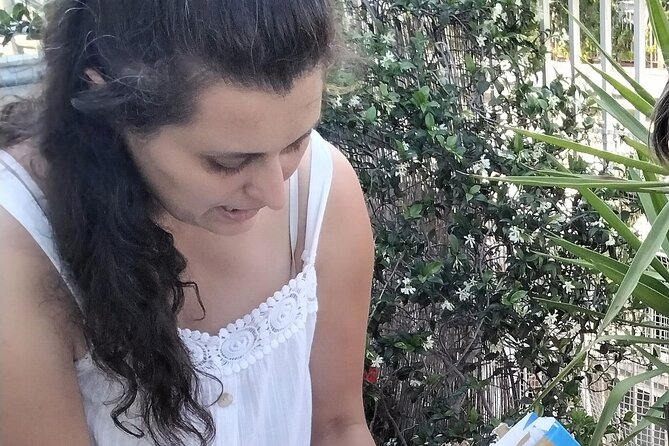 Cook and eat with locals in Thessaloniki - Private group - A Greek cooking class built around conversation