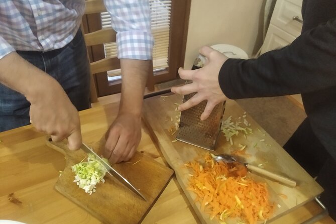 Cook and eat with locals in Thessaloniki - Private group - Practical details that matter