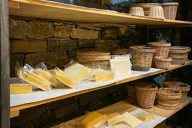 Cooking class at the Shepherd's Shelter in Rethymno - Turning sheep’s milk into cheese