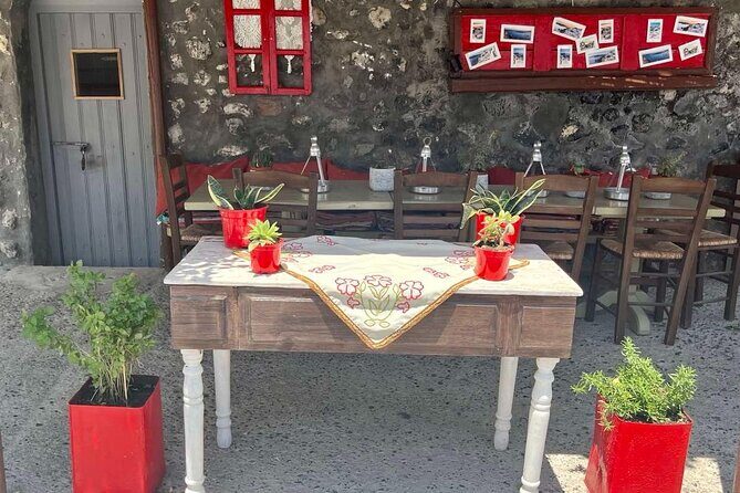 Cooking Class in Traditional cave house in Santorini! - How the small-group format actually helps (max 15)