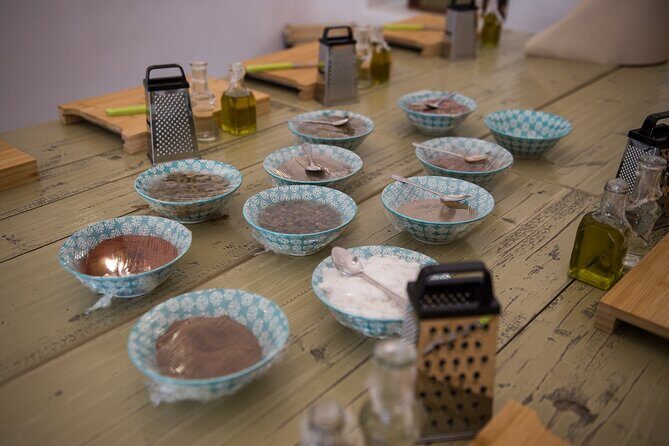 Cooking Class in Traditional cave house in Santorini! - Timing and flow: a 11:00 start that leads into a proper lunch