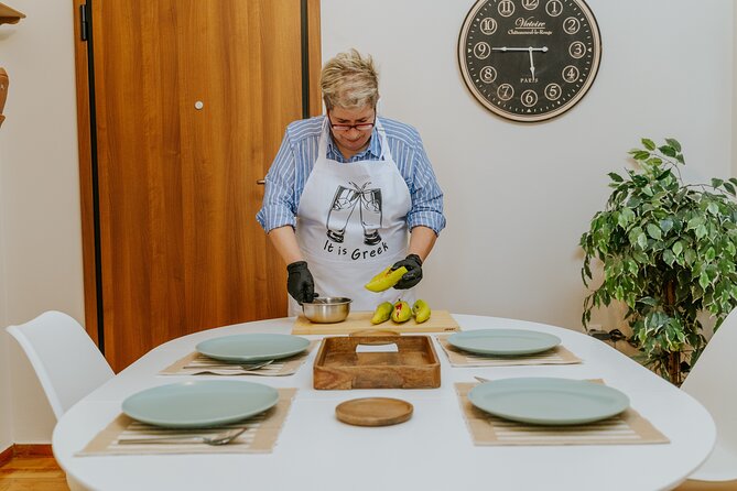 Cooking Class with Aspasia in the Heart of Athens - Entering Aspasia’s Athens home