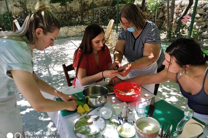 Cooking Lesson in Heraclion - A farm kitchen day in Krousonas, near Heraklion