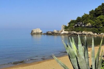 Corfu: A relaxed day at Glyfada Beach - What makes Glyfada worth the drive