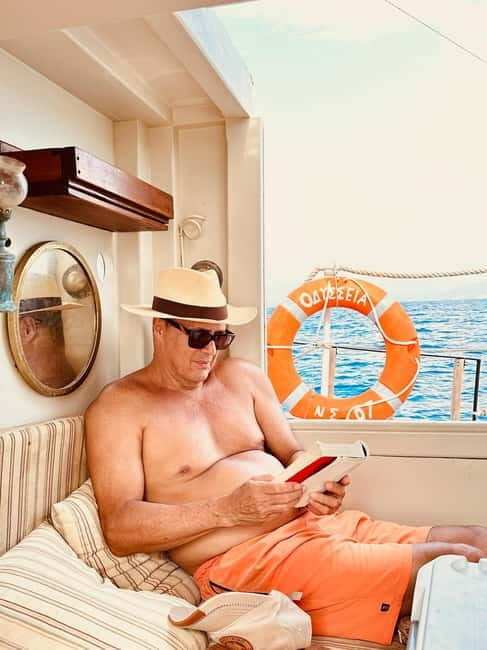 Corfu: Blue Lagoon and Cave Cruise with Drinks and Lunch - Lunch and drinks on board: what “included” really means