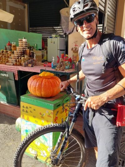 Corfu: Food tour on a bicycle-old town,suburbs & hidden gems - Begin at the market with pie and Greek coffee