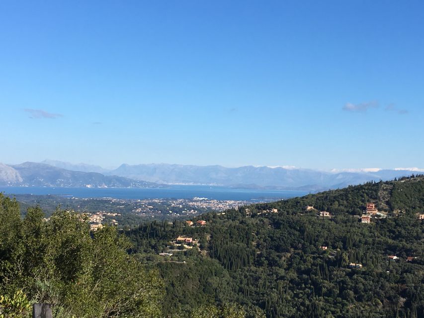Corfu: Full Day Small-Group Trip with Lunch - Coffee and local conversation