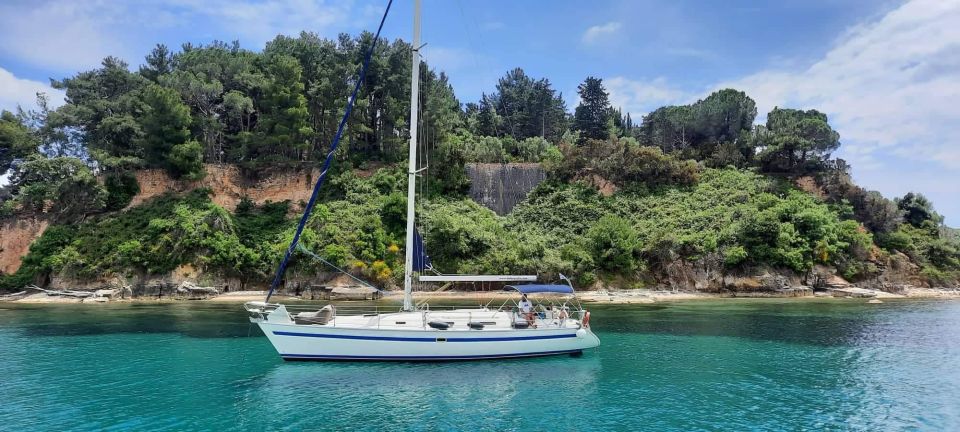 Corfu: Half-day Private Cruise with Sailing Yacht - Old Town and the Old Fortress from the sea