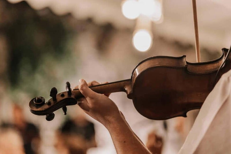 Corfu: Music Stories of a Corfiot Experience at the Marina - The full flow: from doors open to the last set