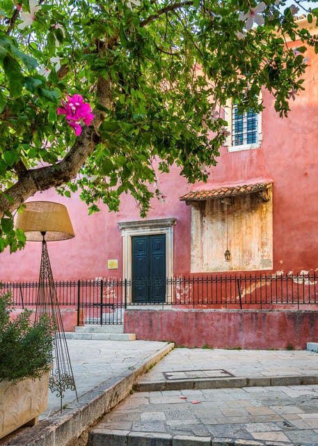Corfu: Old Town Guided Walking Tour Small Group - St. Spyridon Church: your guided stop with payoff