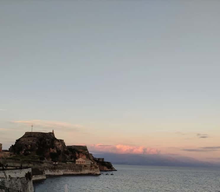 Corfu Town express tour: 90 minutes of History and Culture - The Palace of St. Michael & St. George and the Esplanade Views