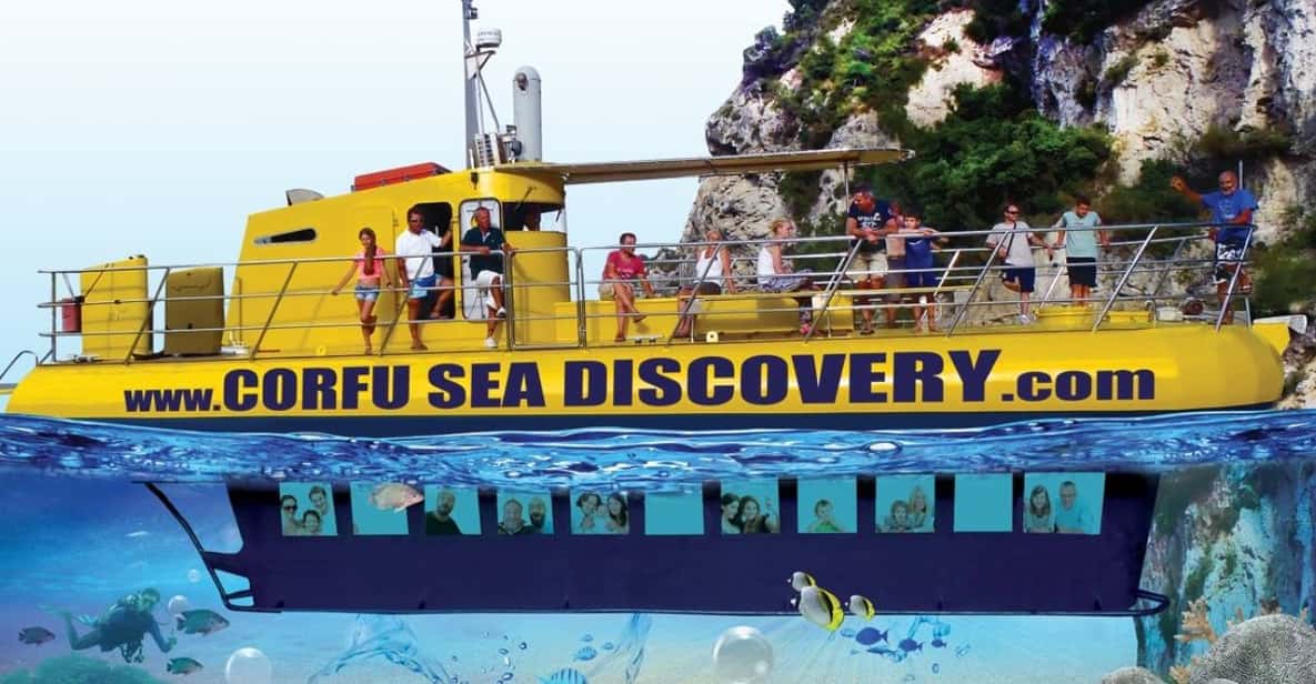 Corfu: Underwater Cruise in Paleokastritsa - The underwater cabin at 2.2 meters