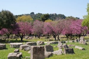 Corinth Canal and Ancient Olympia Private Trip from Athens - Corinth Canal: the quick stop with big “how is this real?” energy