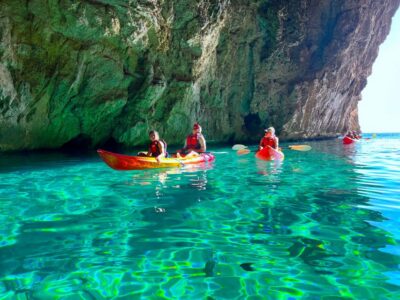 Cova dels Orguens: Cave Exploring Kayak & Snorkel Tour - Dragon’s Cave, the Smaller First Stop