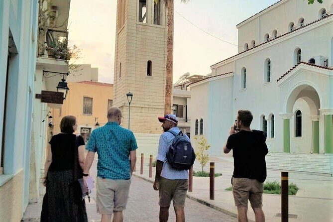 Craft Beer & City Tour - Rethymno Old Town - Stop 3: Best photo stop by the harbour, then tap beer and finger food