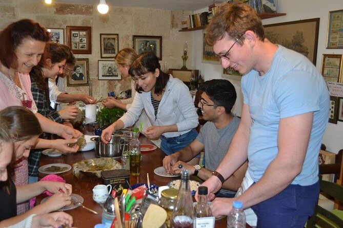Cretan Cooking Class and Dinner: Evening in a Rethymno Home - Key things you’ll notice right away