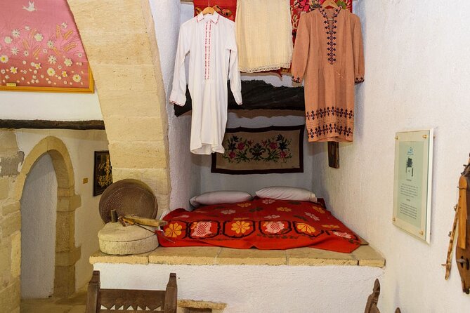 Cretan Delights - Wine, Olive Oil & Cooking Workshop from Chania - Villages, monuments, and the White Mountains