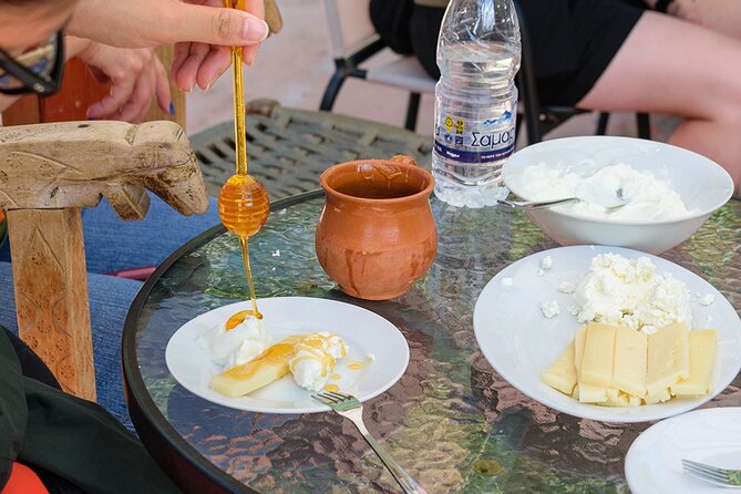 Cretan Delights - Wine, Olive Oil & Cooking Workshop from Chania - Who should book this experience?