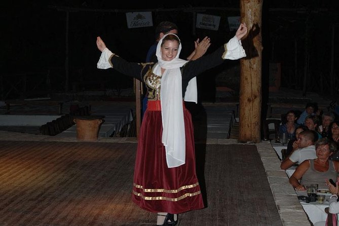 Cretan Folklore Night with Live Music, Dance, and Greek Dinner - How the transport affects the five-hour schedule