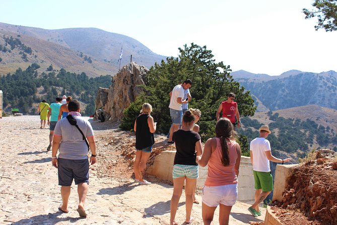 Cretan impressions - Chora Sfakion and Plakias - The guides and the group experience