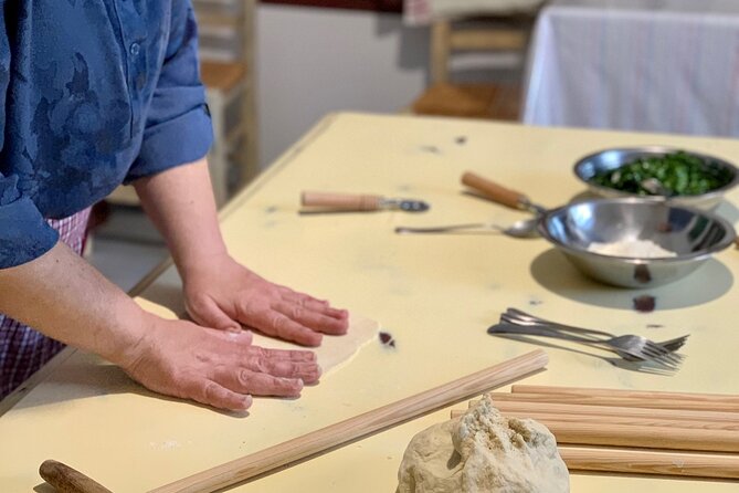 Cretan Traditional Cooking Lessons - Meeting Eleni and Mrs. Chrisoula