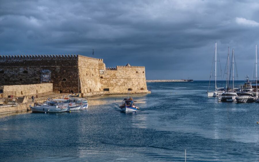 Crete: Heraklion Center, Local Market and Creta Aquarium - Should you book this Crete: Heraklion Center, Local Market and Creta Aquarium tour?