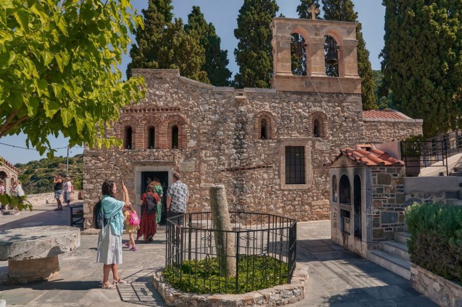 Crete: Knossos Palace and Lassithi Plateau Day Tour - What to bring (and what to skip)