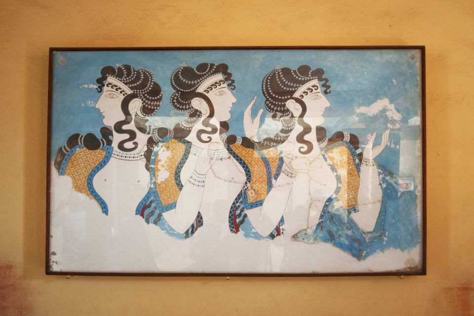 Crete: Knossos Palace and Museum Skip the line Guided tour - Guide quality, language, and group pace
