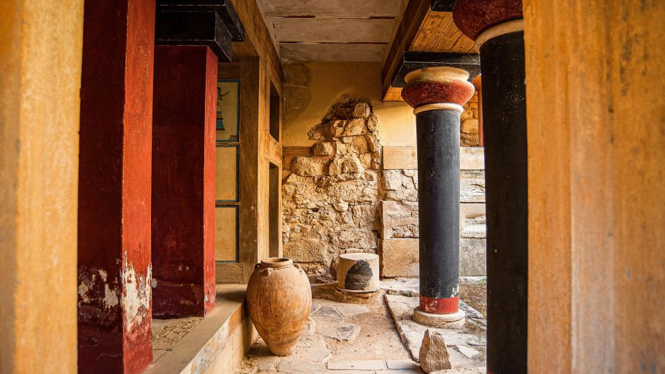 Crete: Knossos Palace & Heraklion City Tour - Heraklion in 2.5 hours
