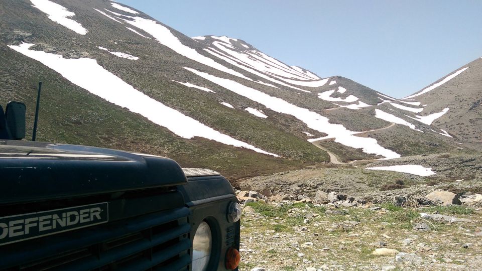 Crete: Land Rover Safari Nida Route - Traditional lunch with unlimited wine