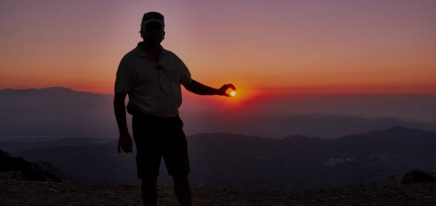 Crete: Land Rover Safari with Sunset Viewing, Dinner, & Wine - A mountain safari with a dinner at the end