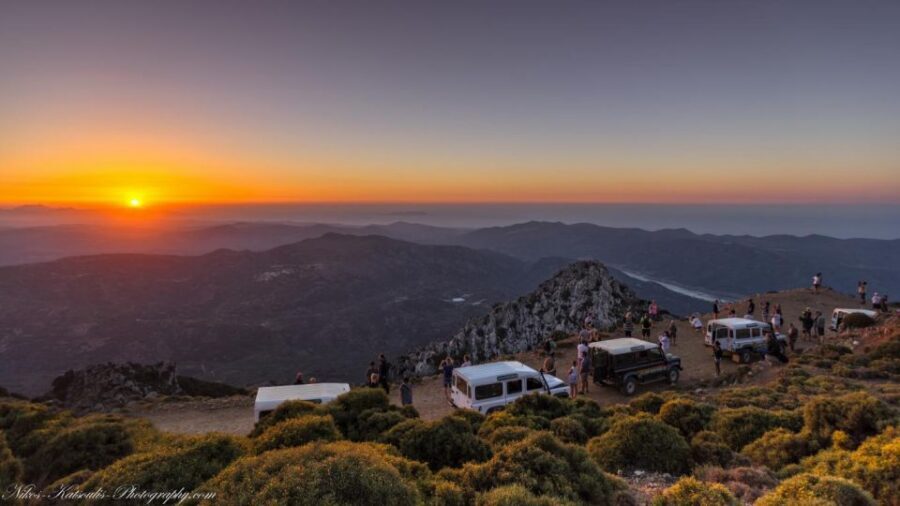 Crete: Land Rover Safari with Sunset Viewing, Dinner, & Wine - Downhill night views: the moonlit coastline effect