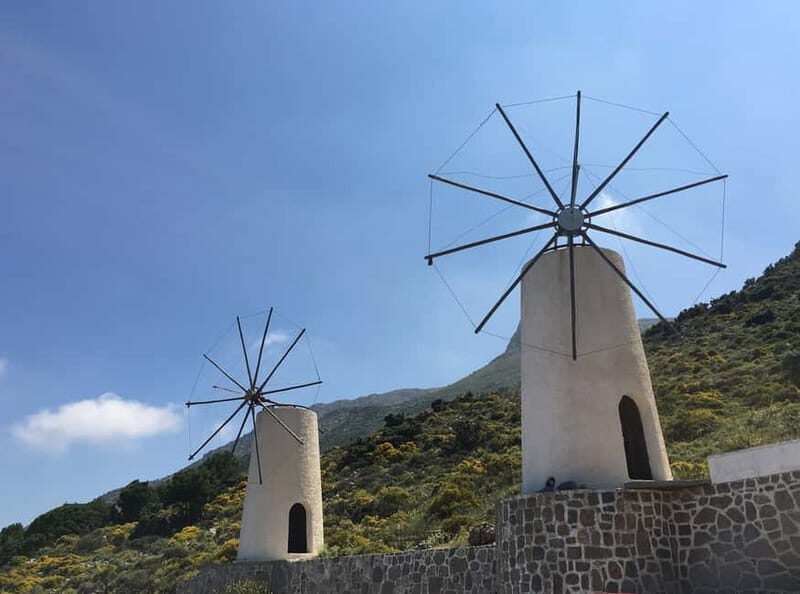 Crete: Lasithi Plateau and Knossos Palace Day Tour - A 10-hour circuit: Lasithi Plateau, caves, and Knossos in one go